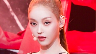 يا لها من رأس صغير جدًا! يو آه ليو هي مرحلة عودة "Rooftop" بتاريخ 240315