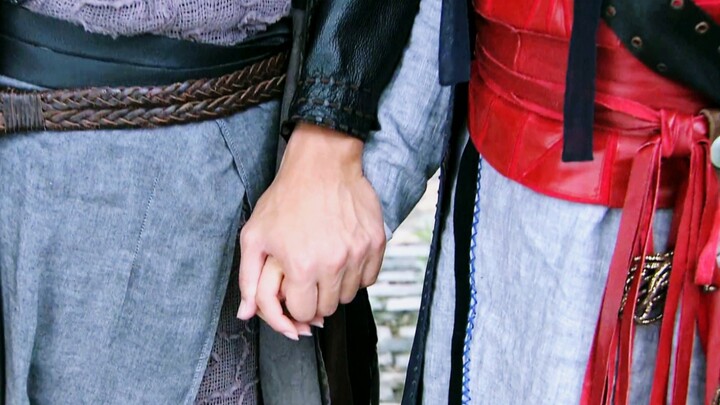 It's just absurd!!! This couple is as pure as can be, yet I've been obsessively shipping them for tw