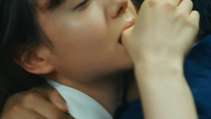 [Super Desire Kissing Scene] The minister and the heroine had an affair in the company, and the hero