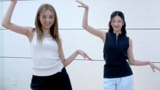 申有娜、LIA双人在家私服FREE FALL挑战