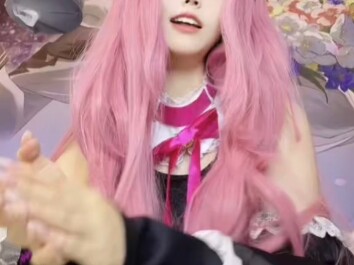 Become Li Li's puppet!