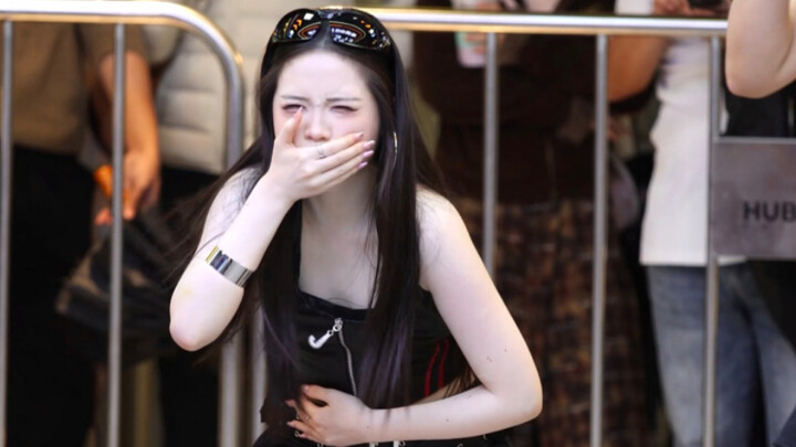 【LE SSERAFIM】How's this Hong Eun-chae spit? Wishing myself and Eun-chae a happy birthday on November