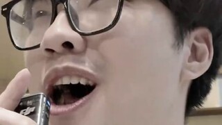 Mengambil apa pun hanya akan membahayakan Anda! !