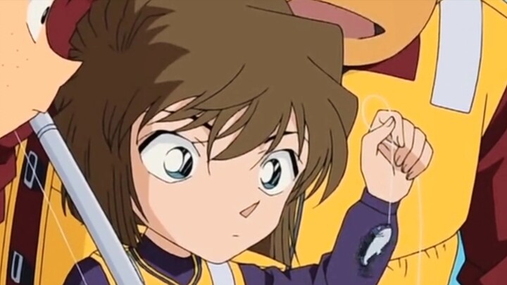 Ai Jiang looks so cute when fishing~