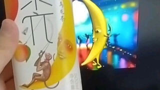 Aku bilang juga kenapa pisang b ini semakin lama dilihat malah semakin akrab