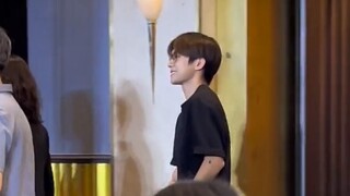 上影节金爵奖亚洲新人单元评委易烊千玺入场～