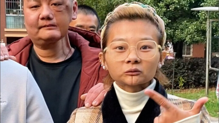 初嚼不知槟榔危，后悔已是割脸人，他们就是因为当初不听家人朋友劝，长期咀嚼槟榔，导致割脸，希望通过他们的教训，能够唤醒更多人及时戒掉槟榔，远离槟榔，珍惜口腔