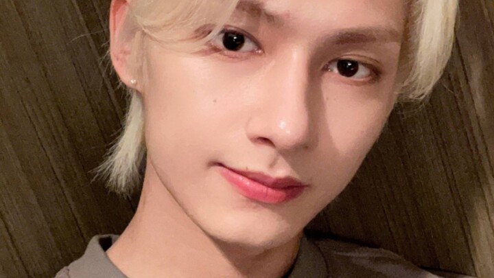 【SVT】【All Jun】Wen Junhui’s the big brother too! Hugs for all the members like they’re little kids! F