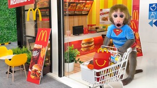 Bon Bon drives his car to buy fast food