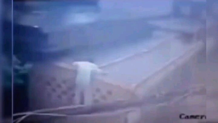 Even after three trips to the bathroom, I still have to go online.