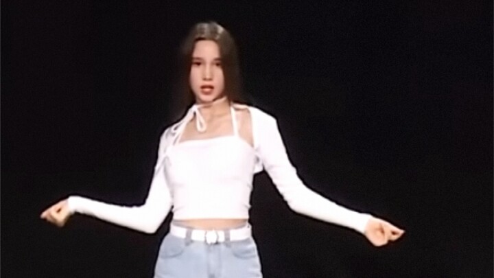 【Xiuning Baye】Performed Somi’s “Birthday” in the auditions (featuring a signature knee-dance move)