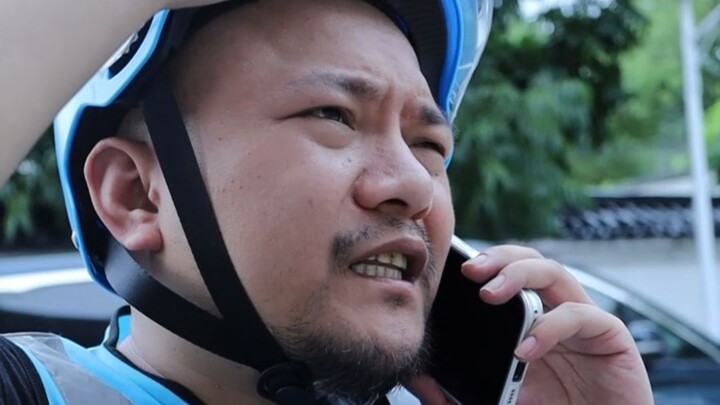 Etos kerja para kurir pesan antar