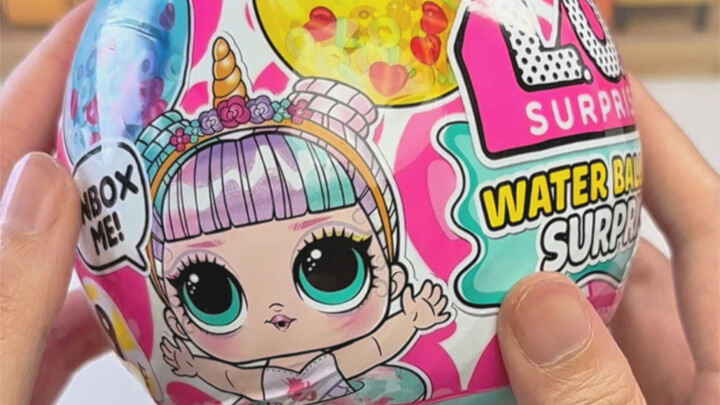 LOL surprise water-balloon sister—her hair really can be filled with water, which is super fun!