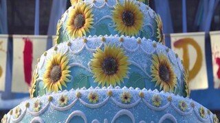 在安娜的生日派对上，冰雪女王艾莎居然被冻感冒了