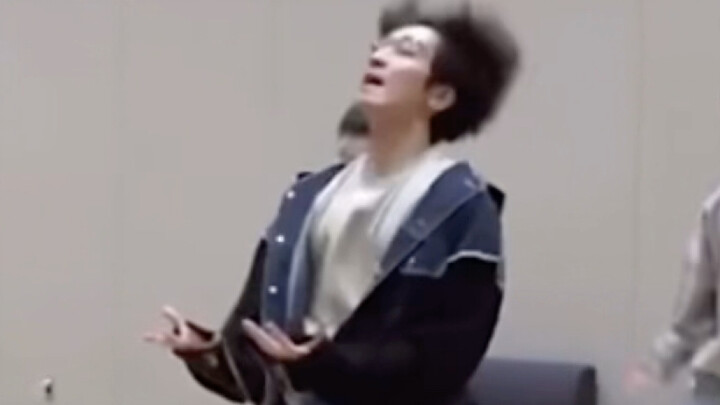 Jeon Wonwoo: I can’t live without being tired. I can’t live without being tired at all…
