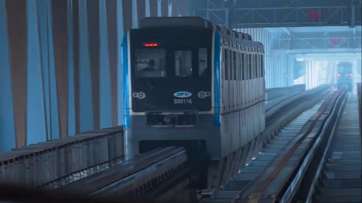 คุณเชื่อไหมว่าฉันพบรถไฟที่มุ่งสู่อนาคตที่ฉงชิ่ง