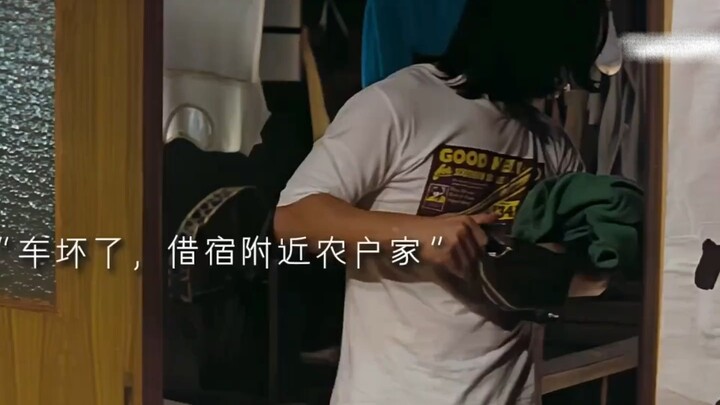 Jika kamu masih menungguku, tolong gantungkan sehelai saputangan kuning di depan pintu rumahmu.