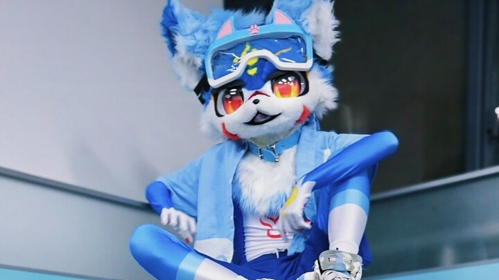 เต้นรำกับความเงียบ【ซู่ซู่ลองใส่ชุดรัดรูป】