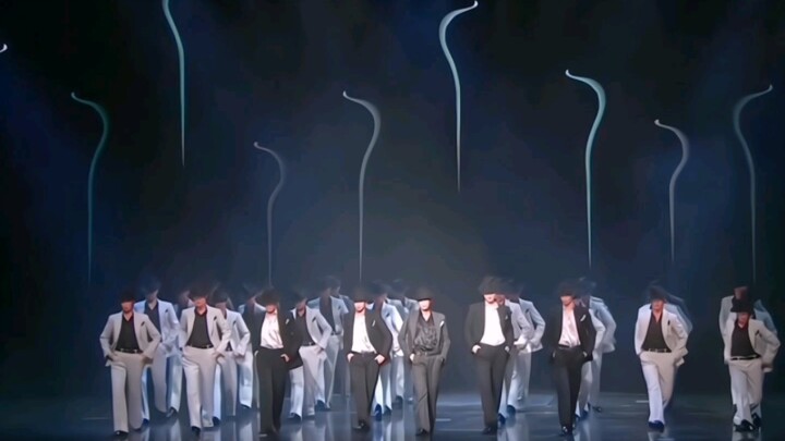 A scene where the hormones of the male prostitutes in the flower group burst