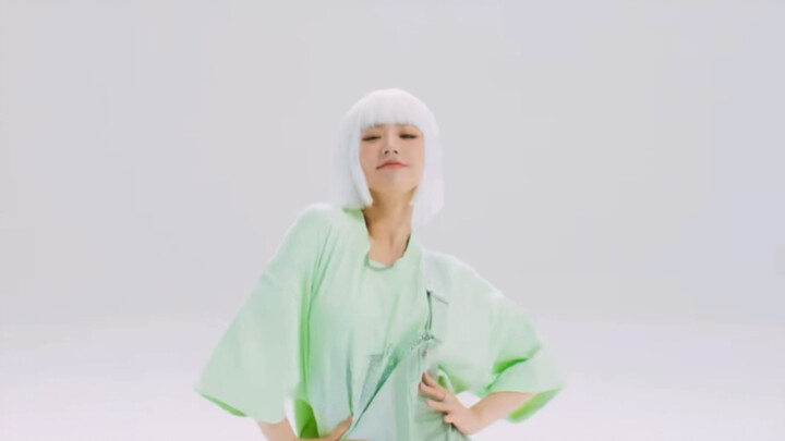 Mianjie, urutan ketiga dalam kecepatan rap di musim kelima—awalnya kukira itu hasil latihan, tapi se