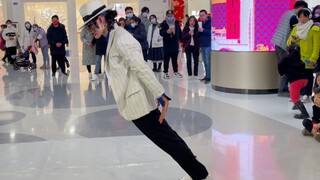 ฉากการแสดงของ Michael Jackson Cai Jun เฉิงตู Jinhua Wanda