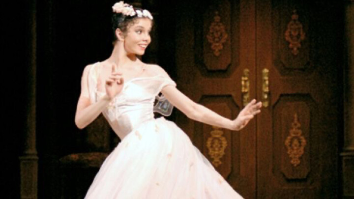 【บัลเลต์】นาตาเลีย โอซิโพวา กับท่าแปร๋วในฉากที่สองจากเรื่อง “ลาซิลฟิด” ที่อ่อนโยนดุจผีเสื้อตัวน้อย