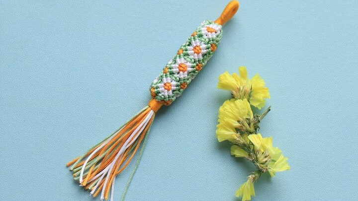 [Macrame] Flower Column – A Refreshing Chamomile Key Pendant That Takes Us into the Breezy Summer, H