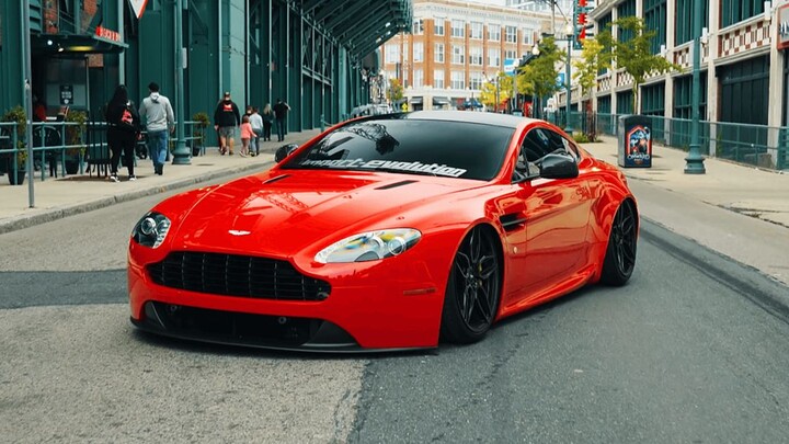 Đỉnh cao lau kính toàn mạng & Aston Martin Vantage