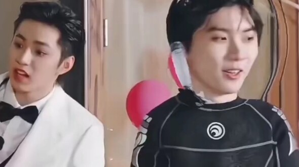 Ma Ge hit the big ball, and it felt like it was bounced away, hahahahahaha