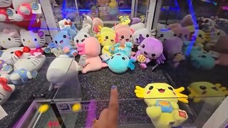 y2mate.com - I Played so many claw machines at Funbox Arcade in London_360P