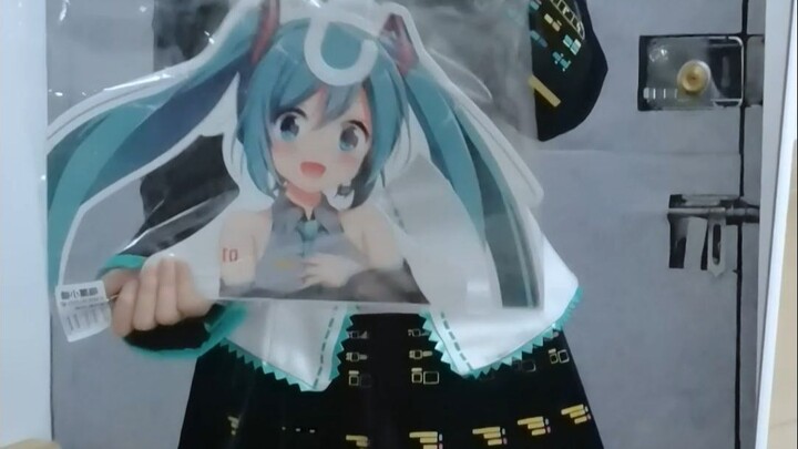 URGENT! Open the box ASAP after receiving the Nyaoya x Hatsune Miku collab cosplay costume! [Xiao Ch