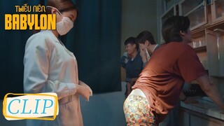 Clip Tập 2 Sao lại cởi quần trước mặt nữ thần thế này?! | Thiếu Niên Babylon | WeTV