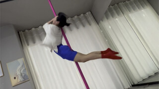 Cross-dressing diva, Teacher Xi'er's core strength is just too amazing!