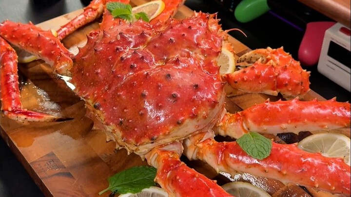 คืนนี้กินมื้อดึกง่ายๆ ด้วยปูจักรพรรดิอบเกลือ