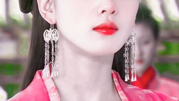 ที่แท้เธอก็เพราะชอบคาแรกเตอร์ผู้หญิงสอง! เลยทิ้งบทนางเอกมาเล่นเป็นนางรอง!