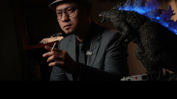 Thanks to the God of Special Effects, Tsuburaya Eiji, we are so righteous and have dreams