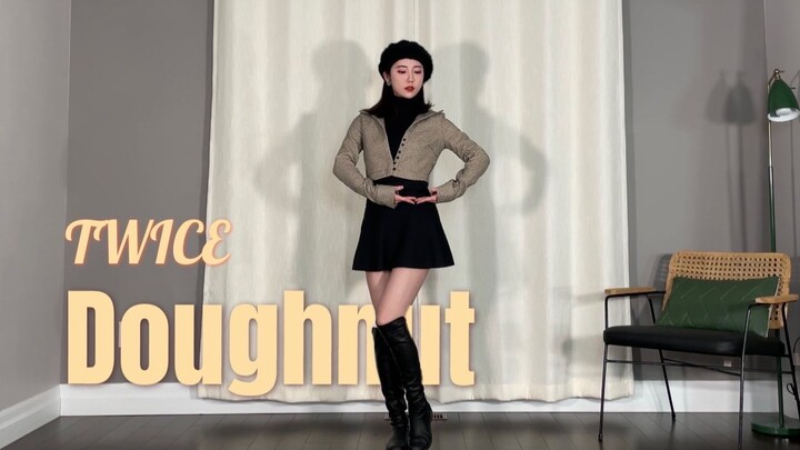 Tari ulang lagu baru Twice berbahasa Jepang, Doughnut