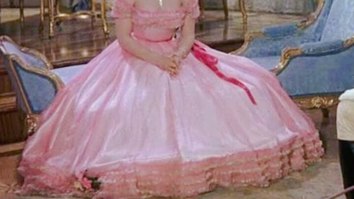 Holy crap!!! Is this really Barbie’s wardrobe? It’s everything I ever dreamed of as a kid!