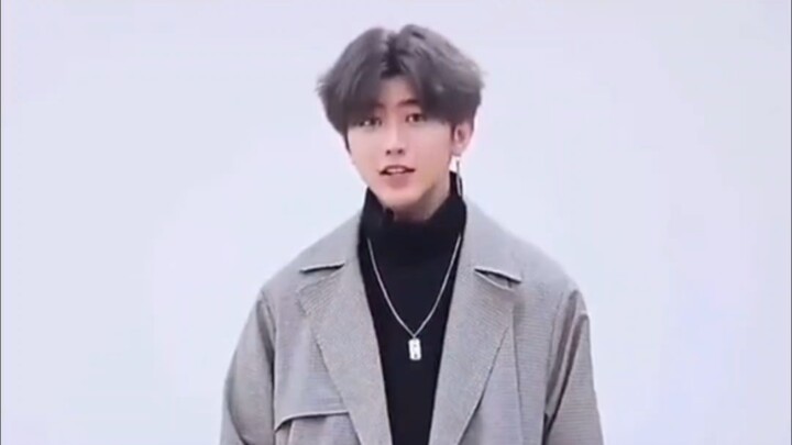 Ini adalah video berima