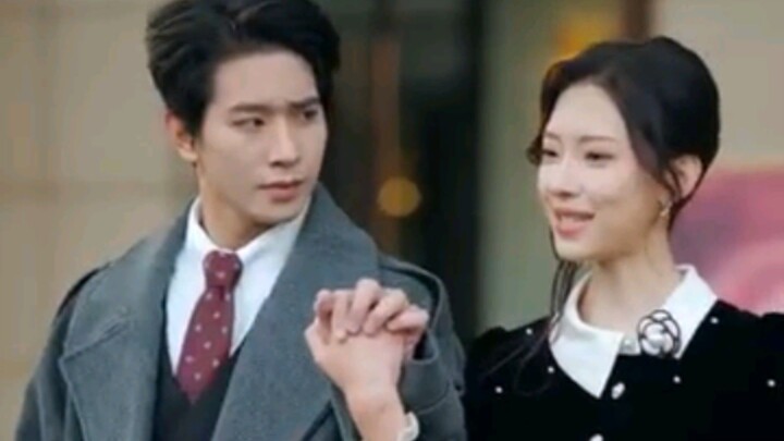 48. Reborn 5 yrs back, she stopped yielding divorced with daughter. Cold in-laws&CEO hubby panicked!