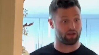 Orang tua asing juga takut dengan rambut kuning