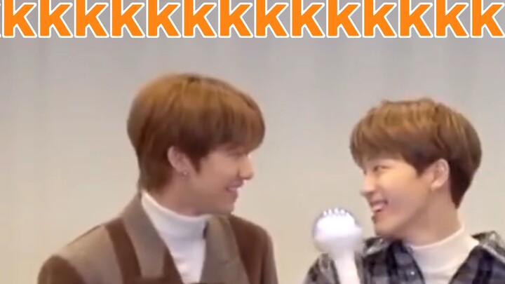 Khi nghe hô cổ vũ đến tên mình, thì đập vào “bé cưng” của mình là Seokmin và hét to tên cậu em út Le