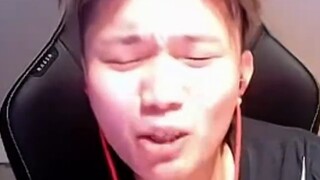 "Những nhãn dán DANK1NG ở đâu?"