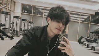 [Xiao Zhan] มุมมรณะของรูปถ่ายของพี่ Zhan ในช่วงหลายปีที่ผ่านมา