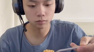 Pernahkah Anda menaruh sapu di antara kedua kaki Anda dan membayangkan diri Anda sebagai Harry Potte