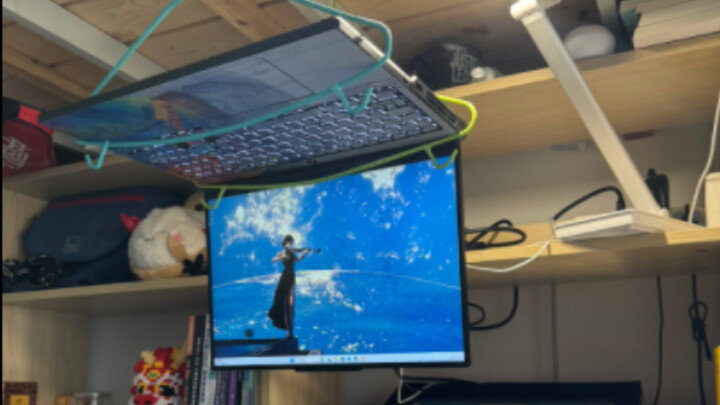 【ของมหัศจรรย์ในหอพัก】ไม้แขวนเสื้อพลิกกลับห้อยแล็ปท็อป! ช่างอัจฉริยะ!