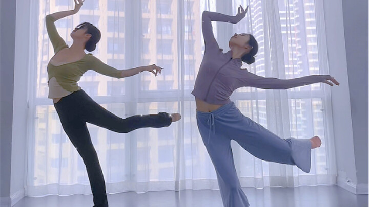 The stock video of the classical dance "Spring Courtyard Snow" has been updated today