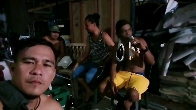 jamming with classmate🤔🤔
