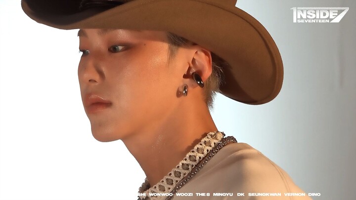 [DI BALIK LAYAR SEVENTEEN] Cuplikan Syuting Majalah Harper’s BAZAAR Korea bersama HOSHI