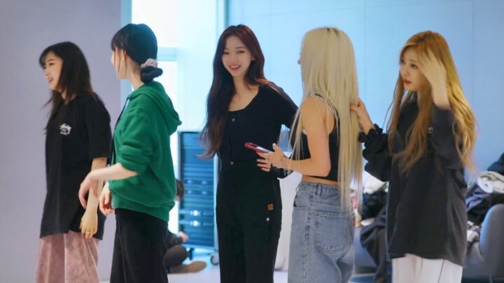 aespa “Dreams Come True” Behind-the-Scenes + Exclusive Unreleased Footage